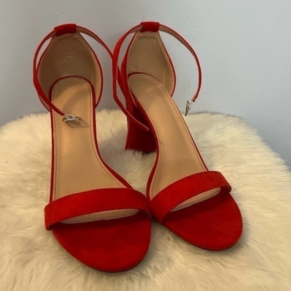 women's sandals 4' high heel like new only once used